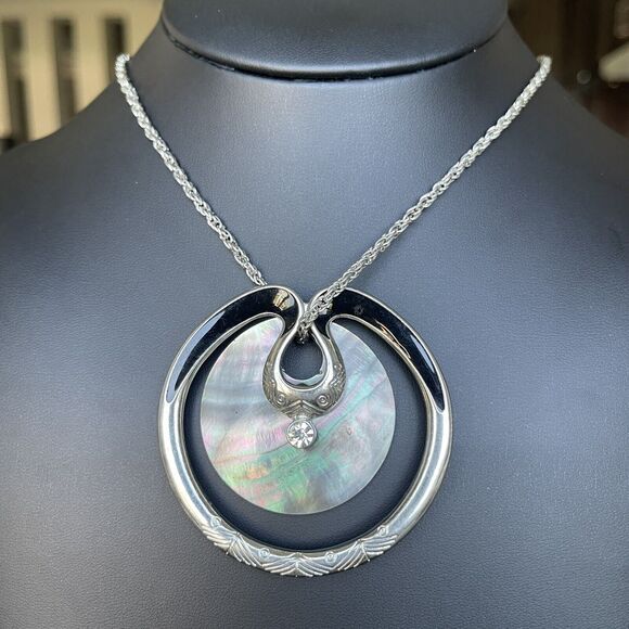 Unbranded Jewelry - 2” Abalone Shell Pendant Necklace Silver Tone 22” Chain with Rhinestone Accent